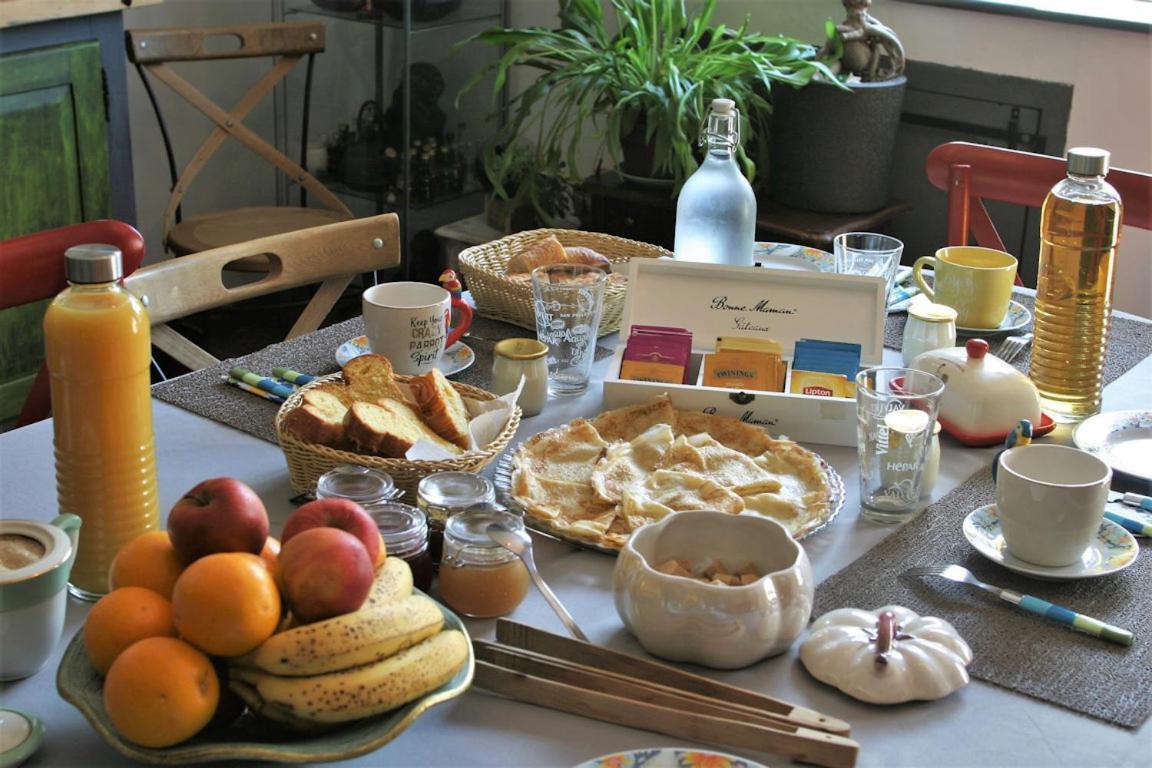 Bed and Breakfast Les Petites Mirabelles Noyers-sur-Cher Exterior foto